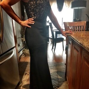 NeW Beauitful Black gown
